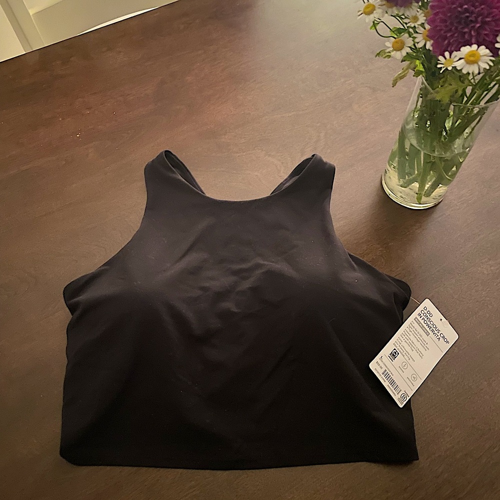 Athleta Conscious Crop